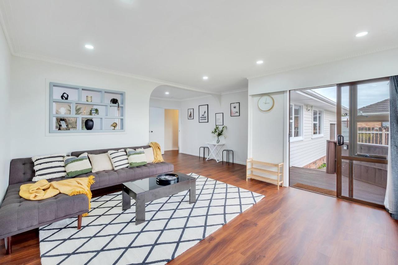 Spacious 3Br Nr Middlemore & Airport W Free Netflix オークランド エクステリア 写真